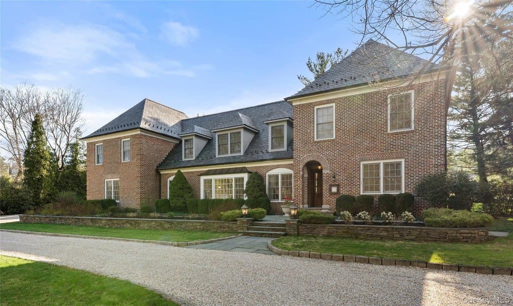 50 Greendale Rd, Scarsdale