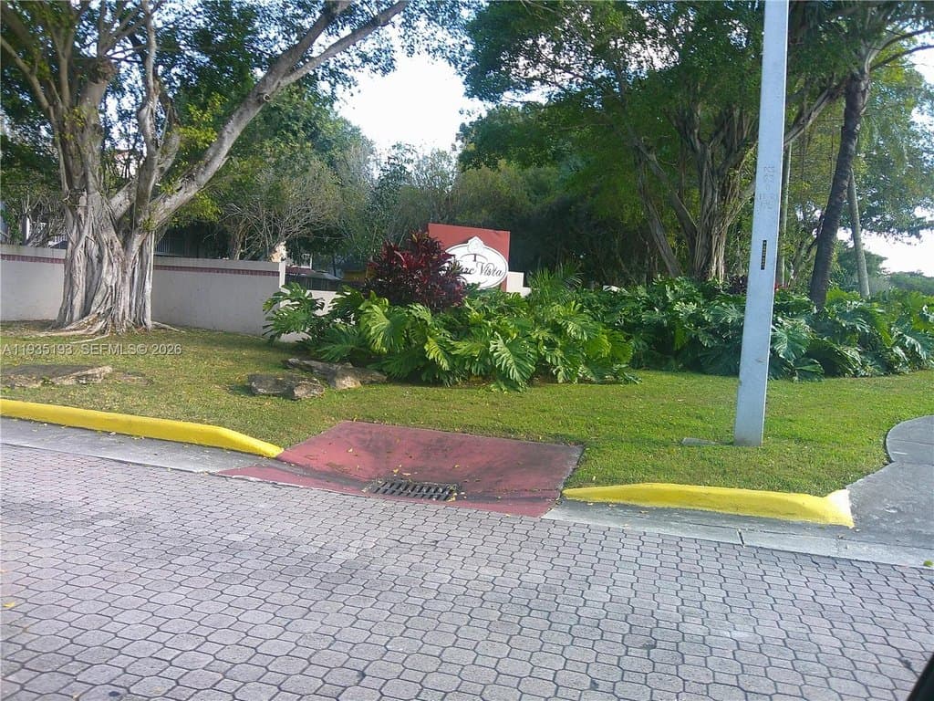 9215 SW 141st Pl Unit 9215