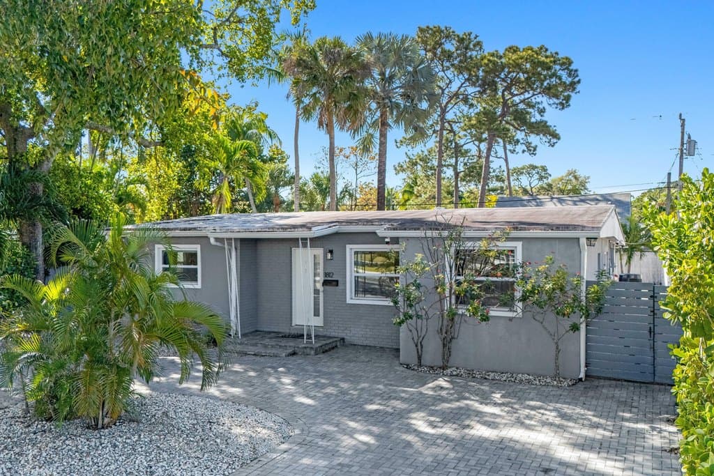 1812 SW 9th St, Fort Lauderdale