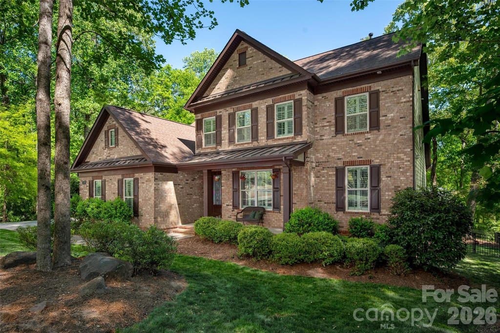 11428 Scarlet Tanager Dr, Charlotte