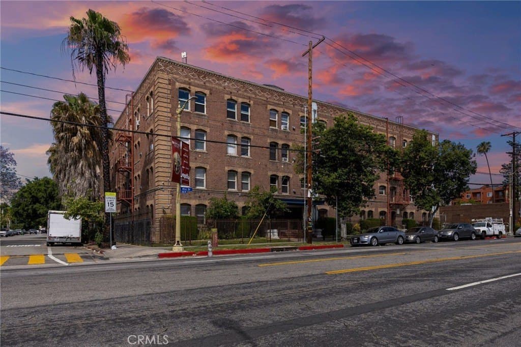 4125 S Figueroa St Apt 202, Los Angeles
