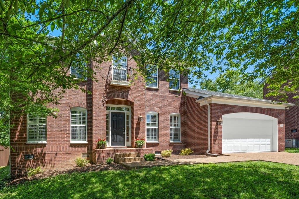 1201 Banbury Row, Brentwood