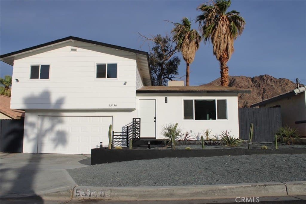 53130 Avenida Mendoza, La Quinta