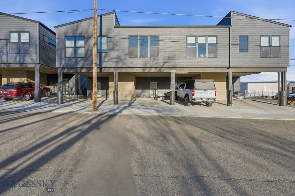 103 N M St Apt C, Livingston