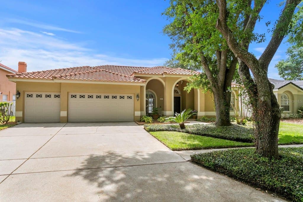 9337 Wellington Park Cir, Tampa