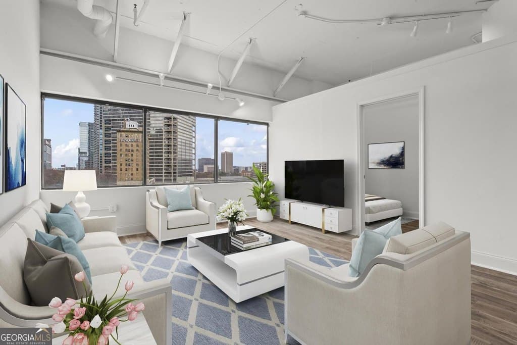 120 Ralph McGill Blvd NE Apt 703