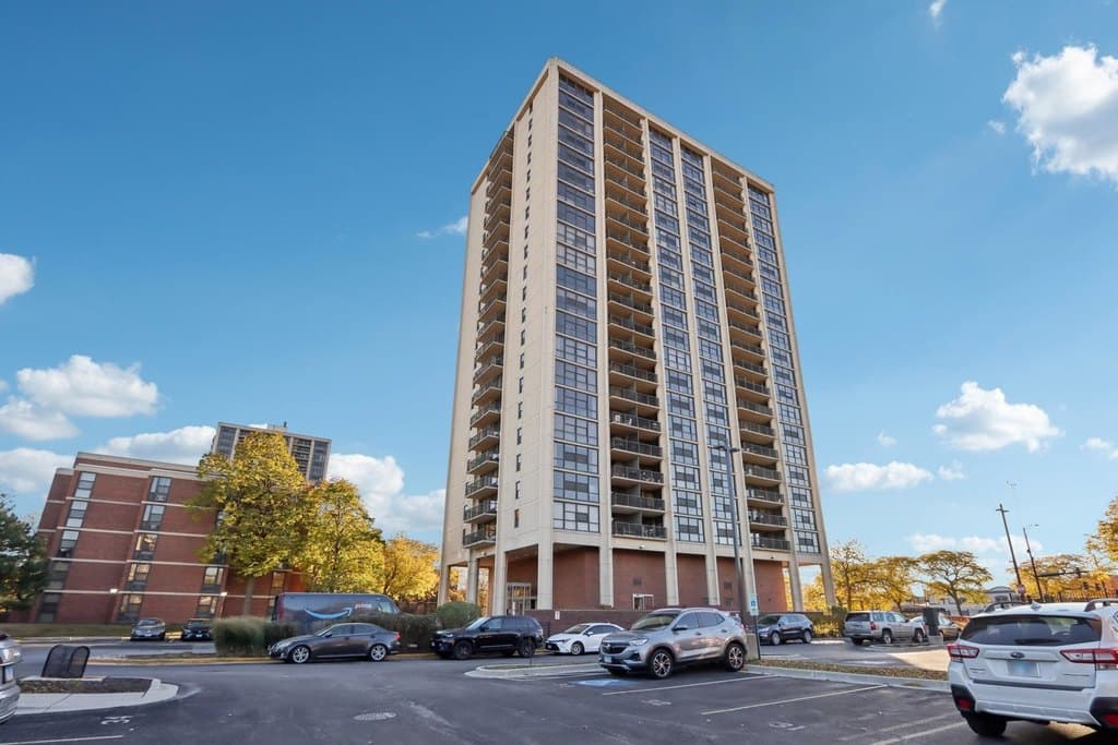 2901 S Michigan Ave Apt 1909