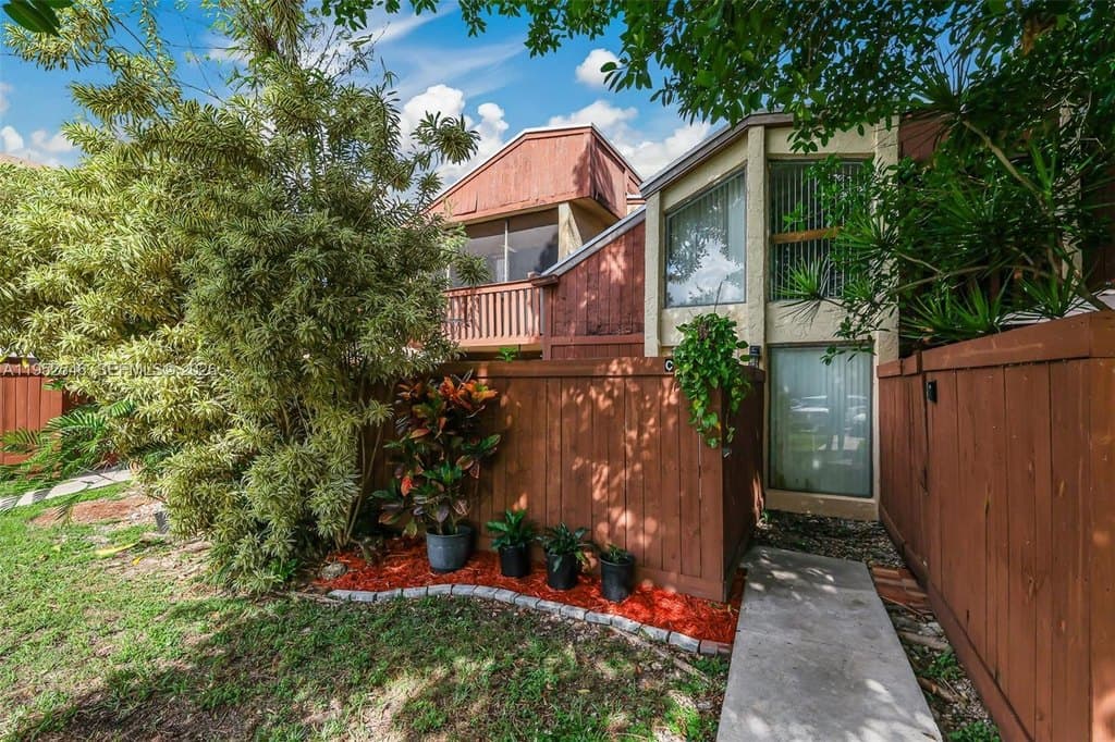 7014 SW 114th Pl Unit C53