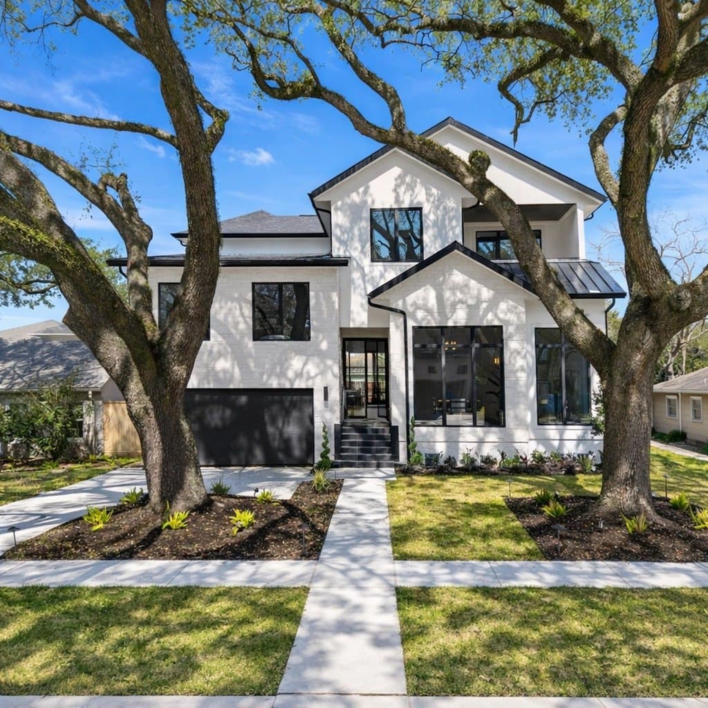 4708 Laurel St, Bellaire