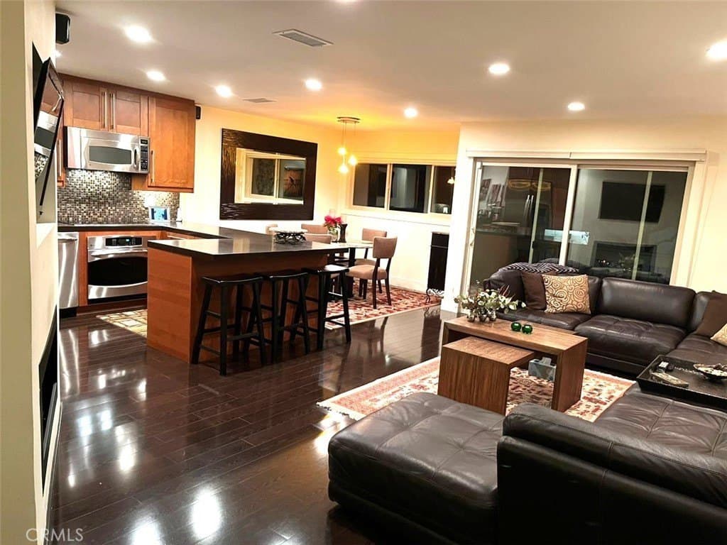4636 Park Granada Unit 159, Calabasas