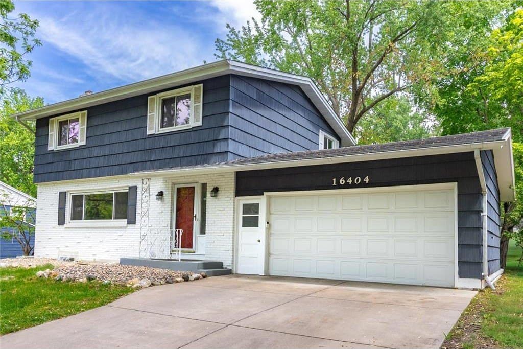 16404 Temple Dr S, Minnetonka