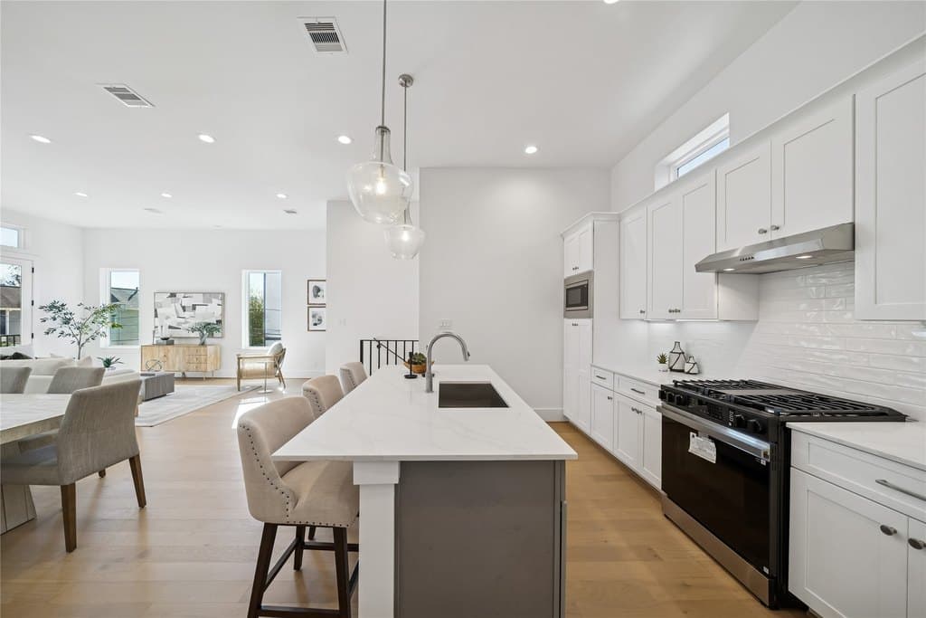 1403 W 21st St Unit B