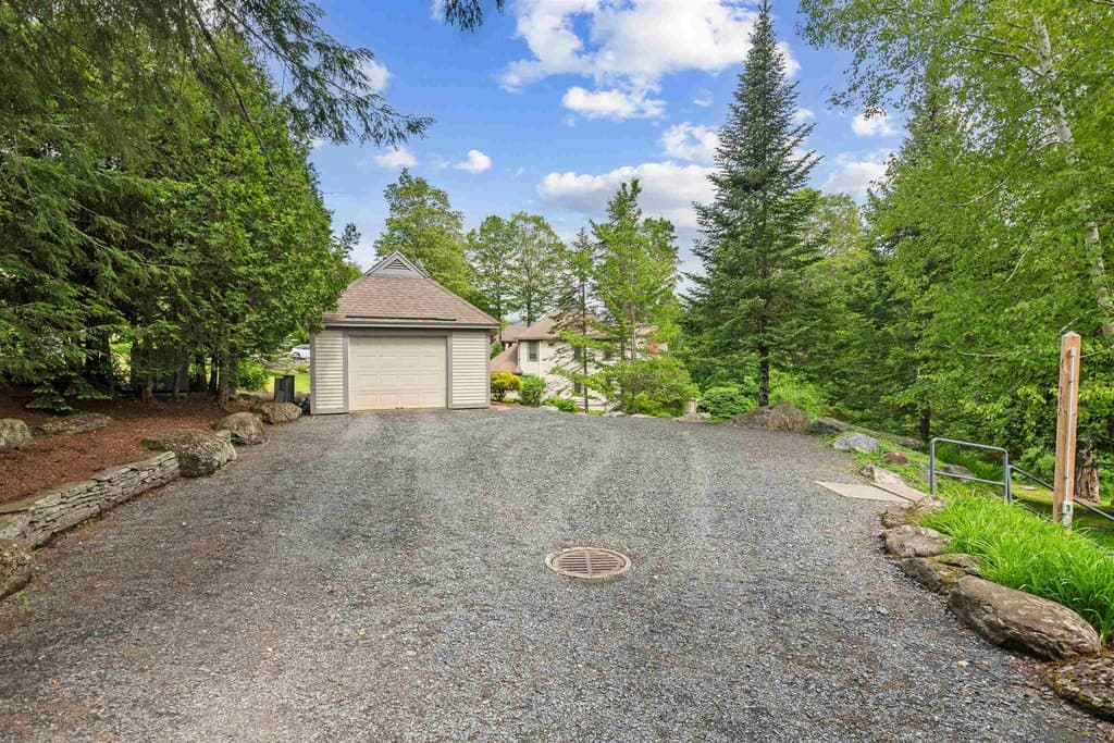 982 Brook Rd Unit 4, Stowe