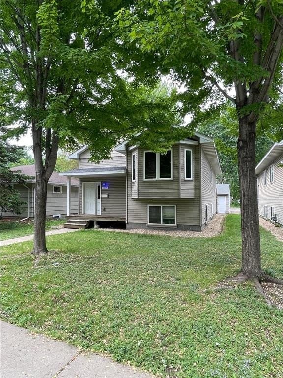 1077 26th Ave SE, Minneapolis