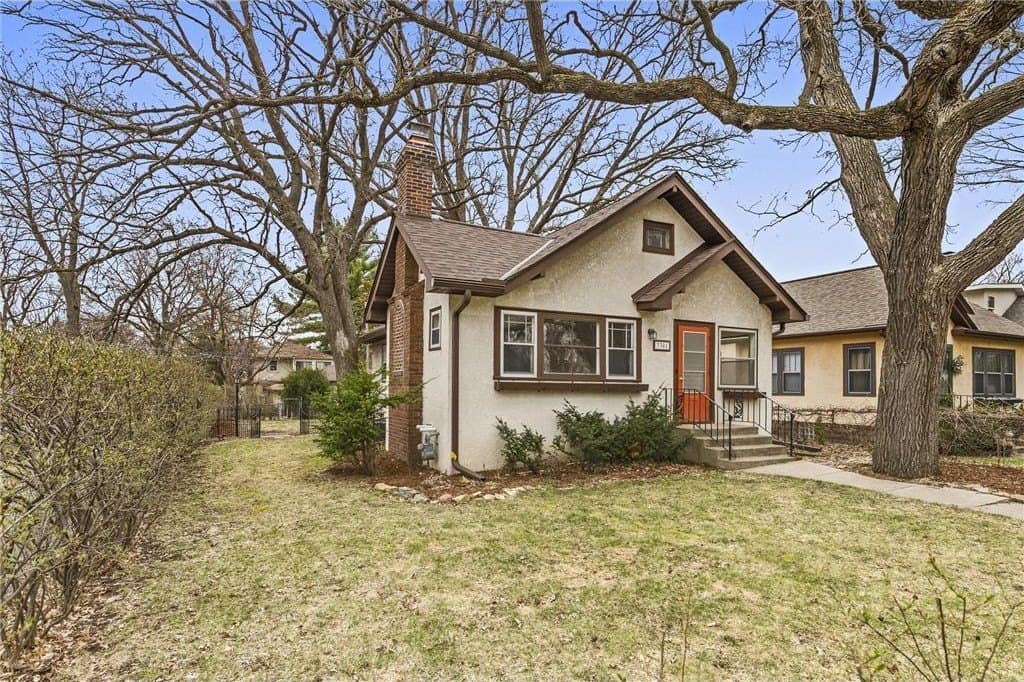 3301 44th Ave S, Minneapolis