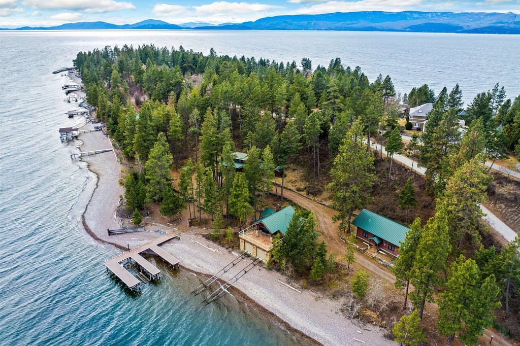 15024 Yenne Point Rd, Bigfork