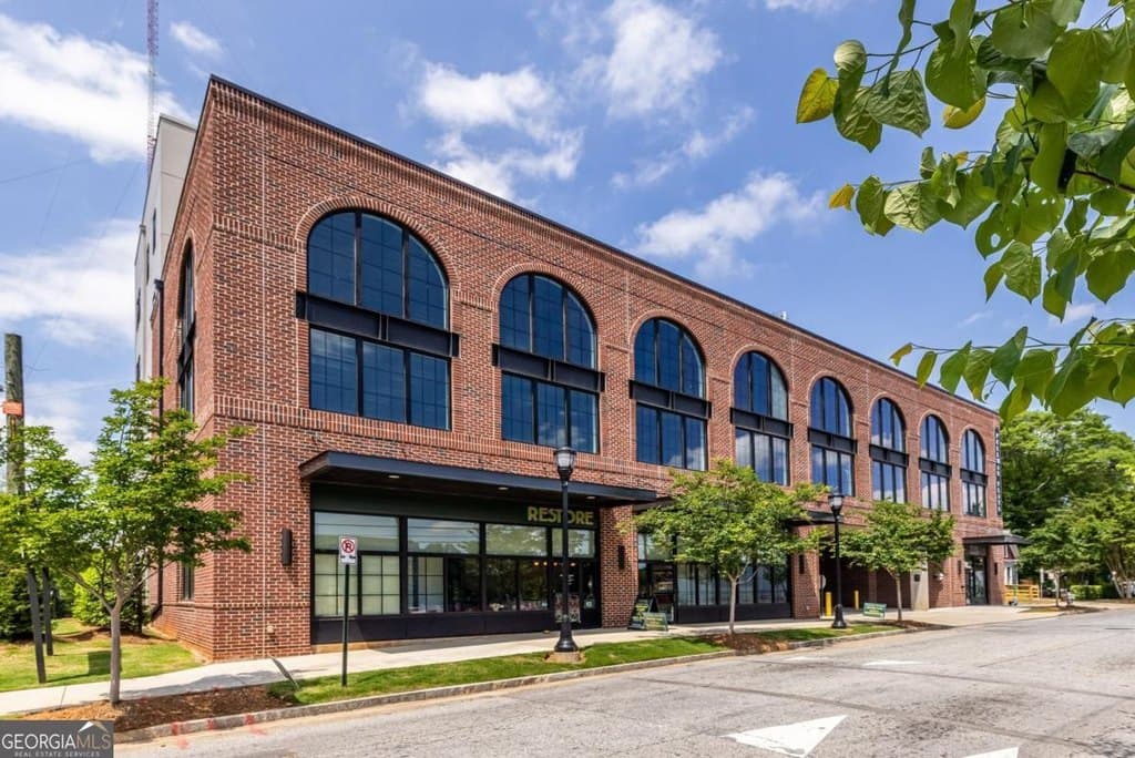 112 Rogers St NE Apt 208