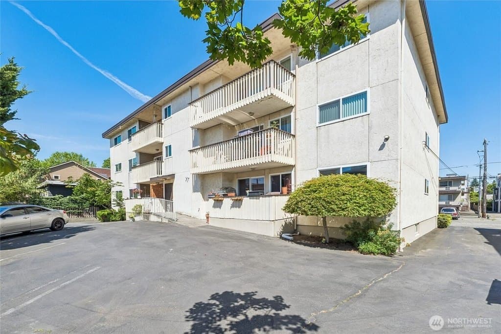 2031 NW 59th St Apt 301, Seattle