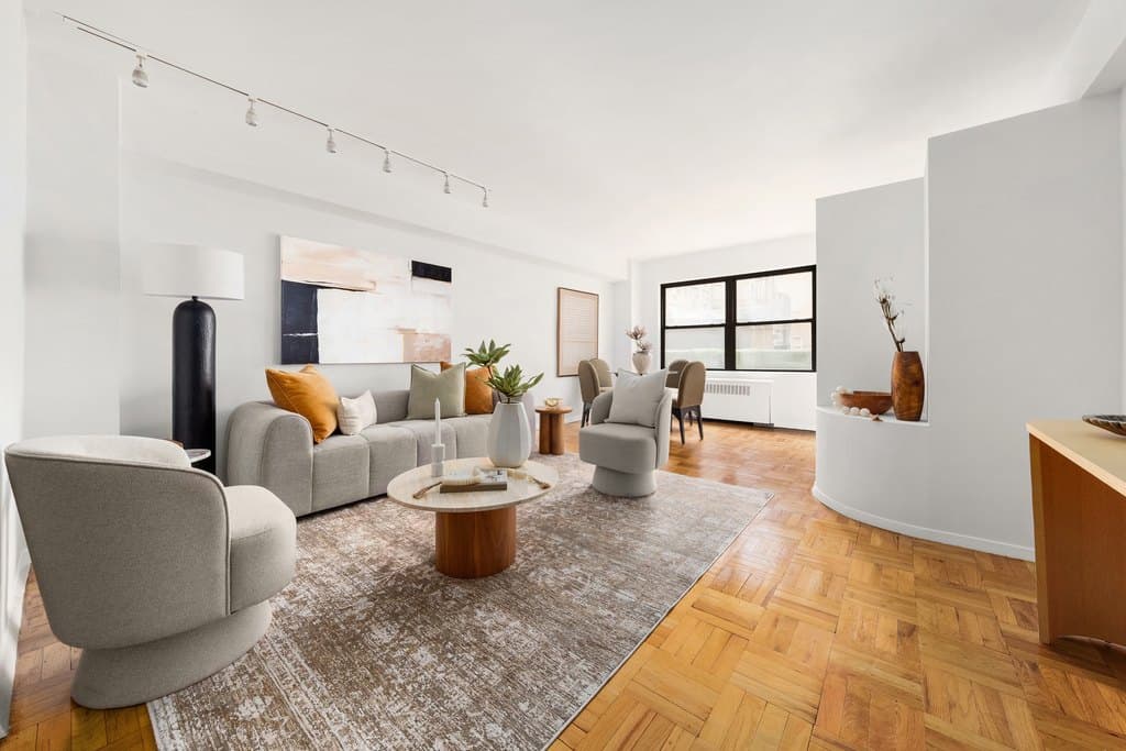 301 E 48th St Apt 2M, New York