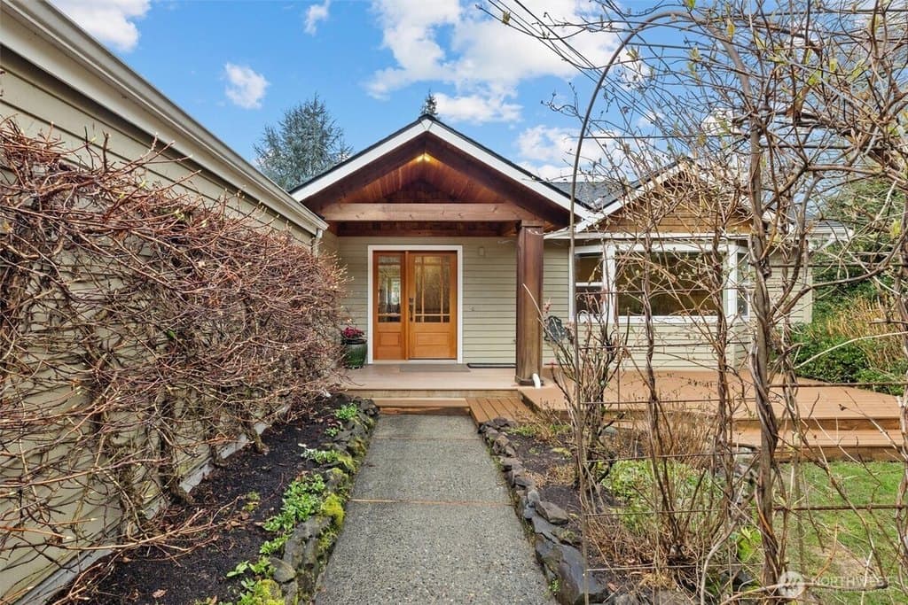 403 Slater St S, Kirkland