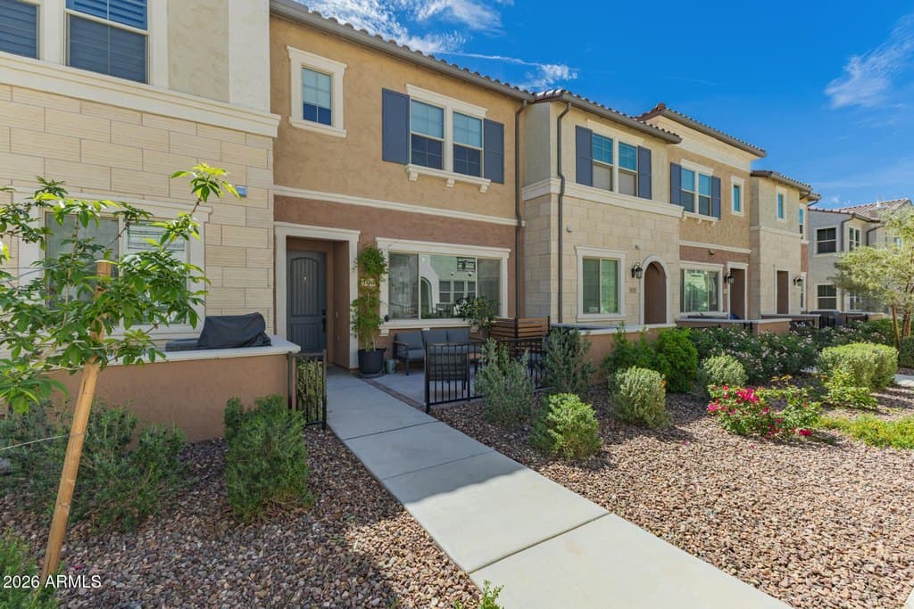 1848 E Hampton Ln Unit 104, Gilbert