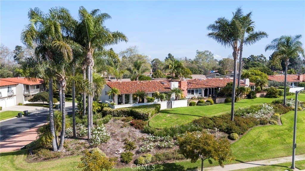 2000 Vista Cajon, Newport Beach