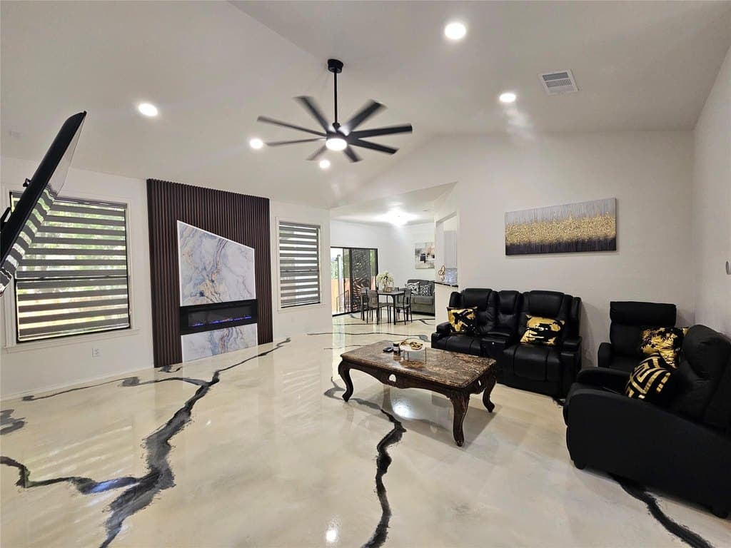 11806 Prairie Hen Ln, Austin