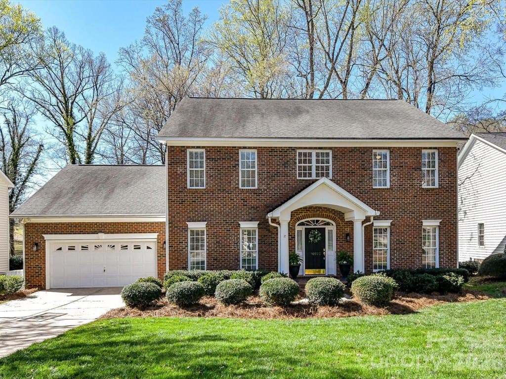 16023 Cranleigh Dr, Huntersville