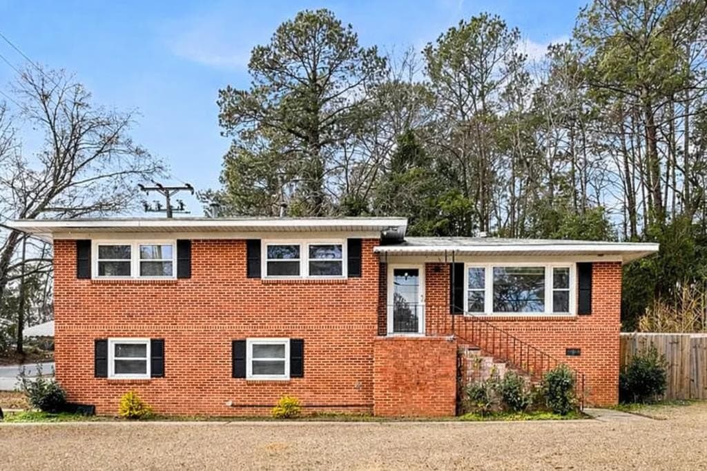 803 Lichfield Dr, Columbus