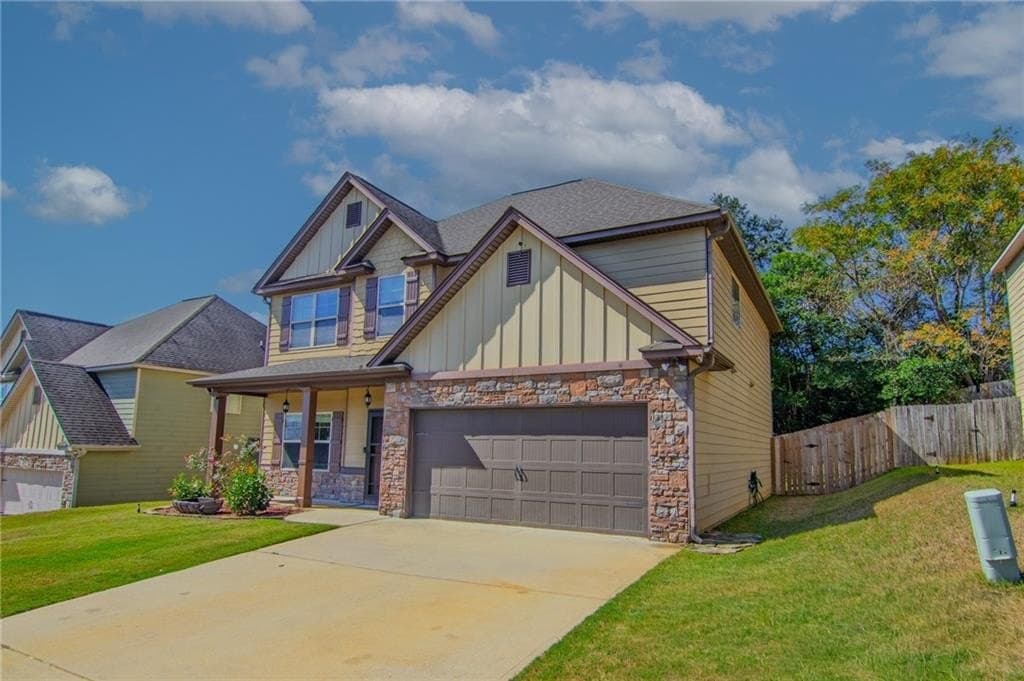 1907 Westminster Dr, Phenix City