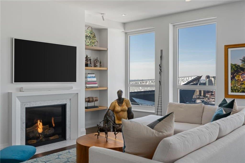 1111 W River Pkwy Unit 24A, Minneapolis