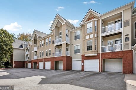 2211 Westchester Rdg NE