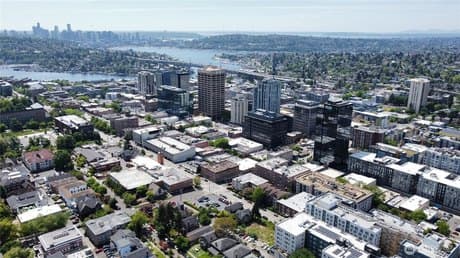 4722 4730 15th Ave NE