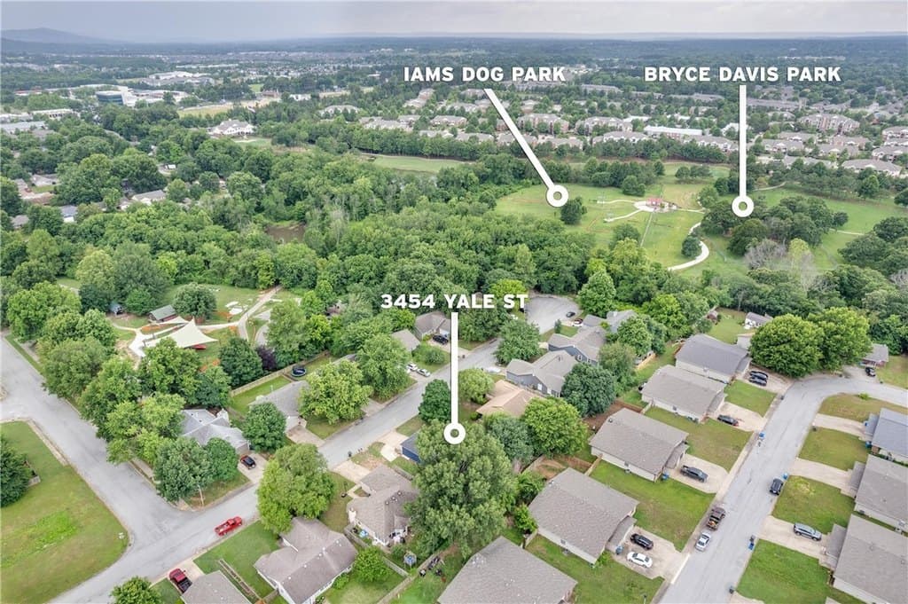 3454 W Yale St, Fayetteville