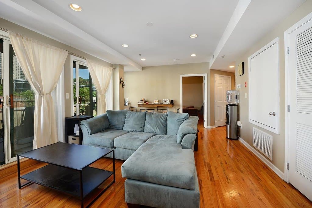 920 Jefferson St Apt 305, Hoboken