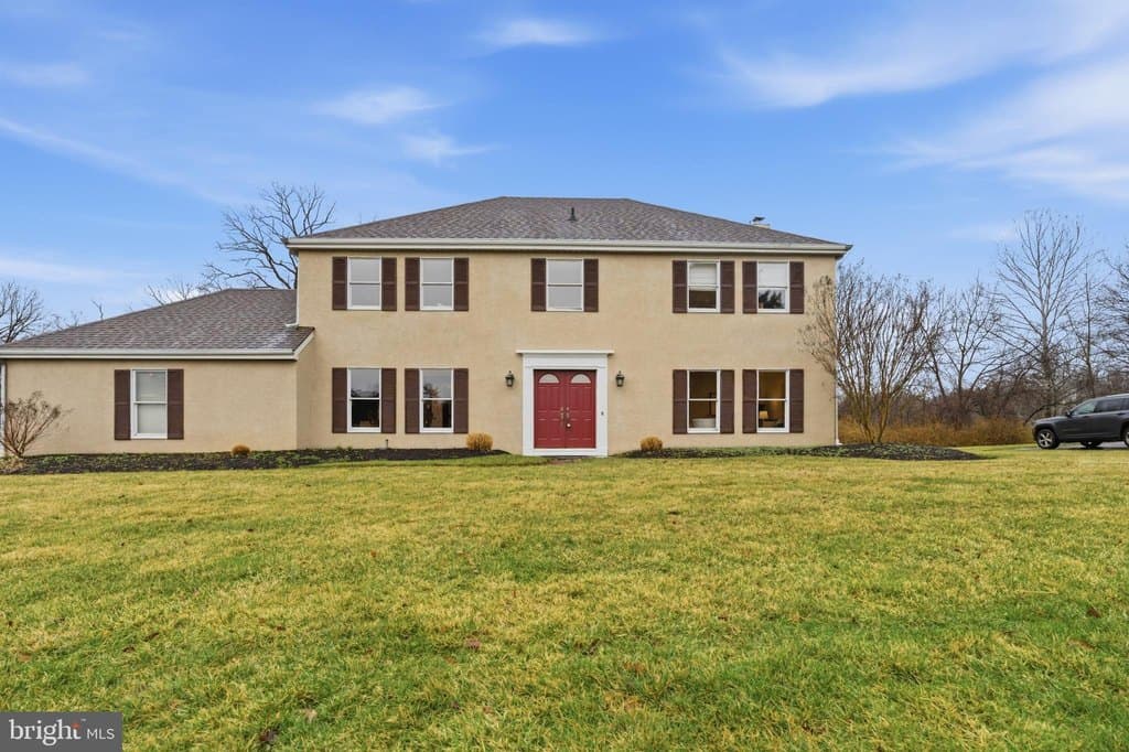 305 Countryview Dr, Bryn Mawr