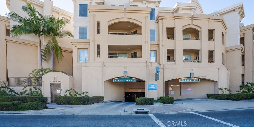 1301 Cabrillo Ave Unit 109, Torrance