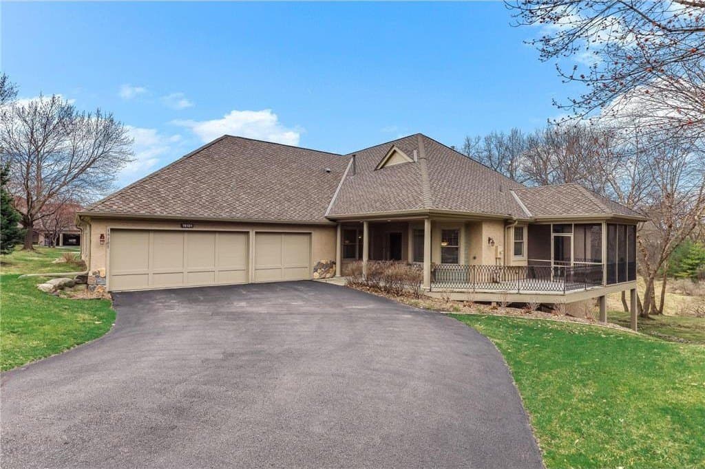 19101 Ashcroft Ter, Minnetonka