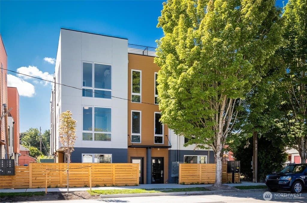 527 S Cloverdale St Unit D