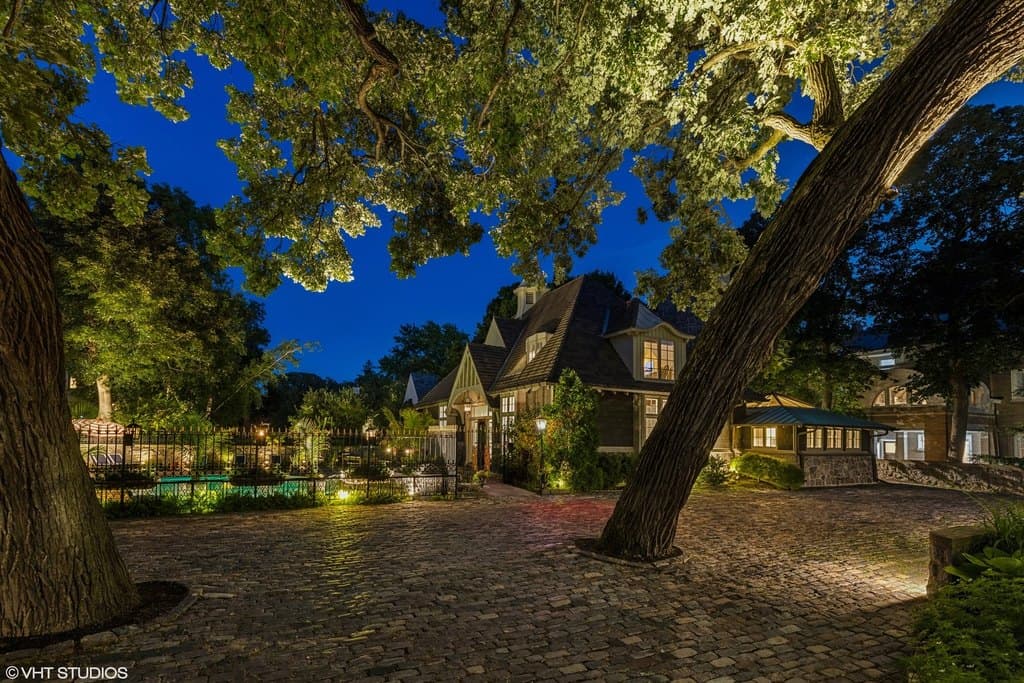 1319 Forest Ave, Evanston