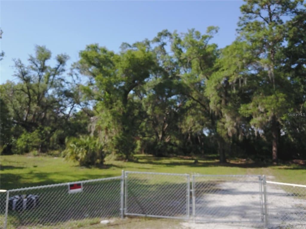 3377 Riverside Park Rd
