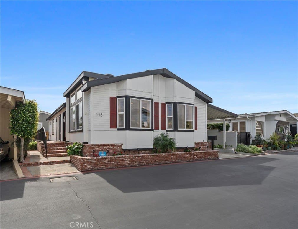 113 Yorktown, Newport Beach