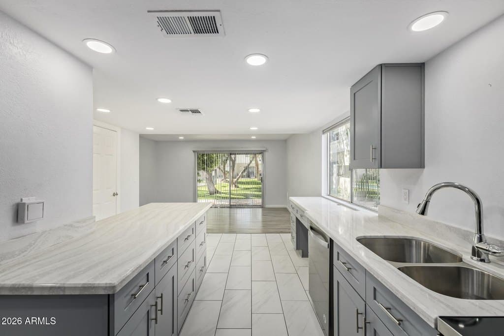 122 S Hardy Dr Apt 50, Tempe