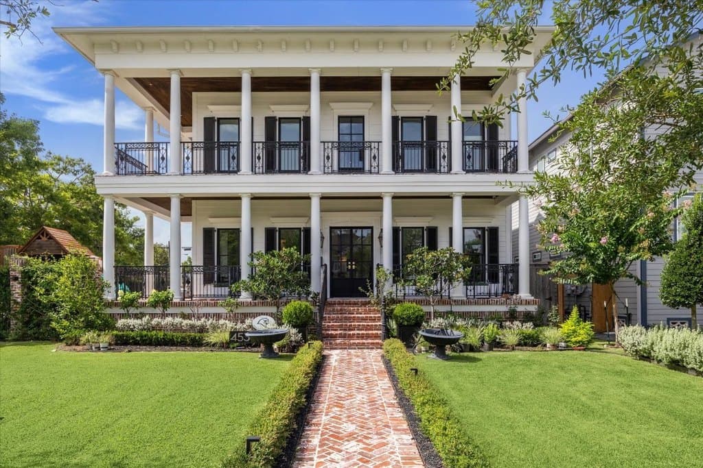 4536 Mimosa Dr, Bellaire