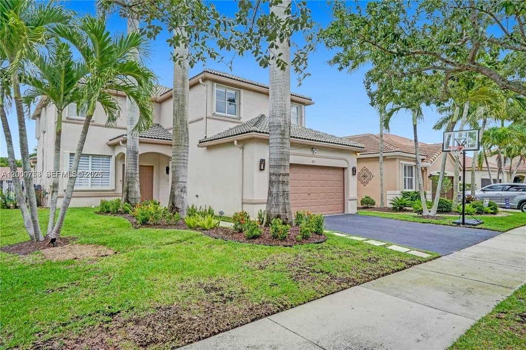 1871 Silverbell Ter, Weston