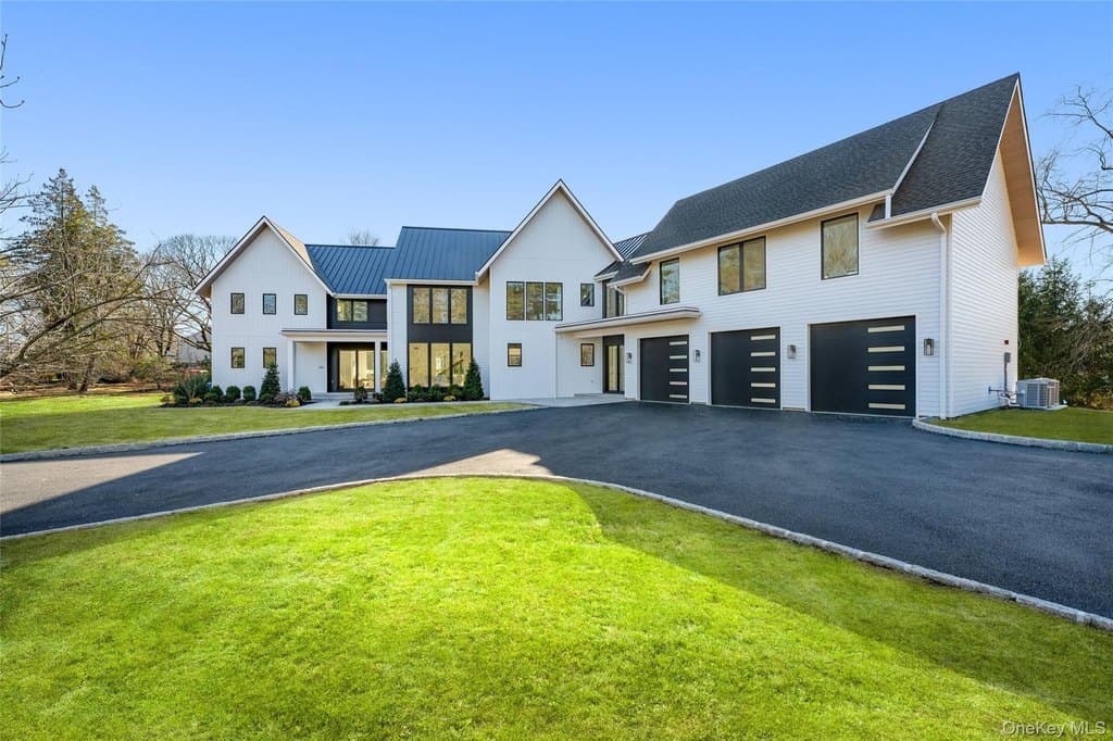 144 Wendover Rd, Rye