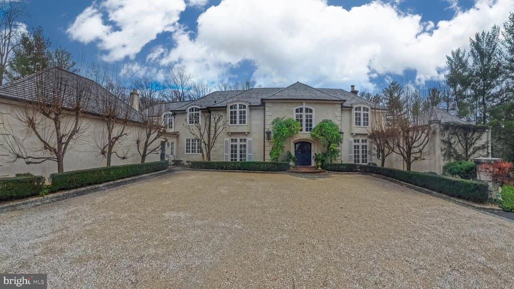 1111 and 1115 Waverly Rd, Gladwyne