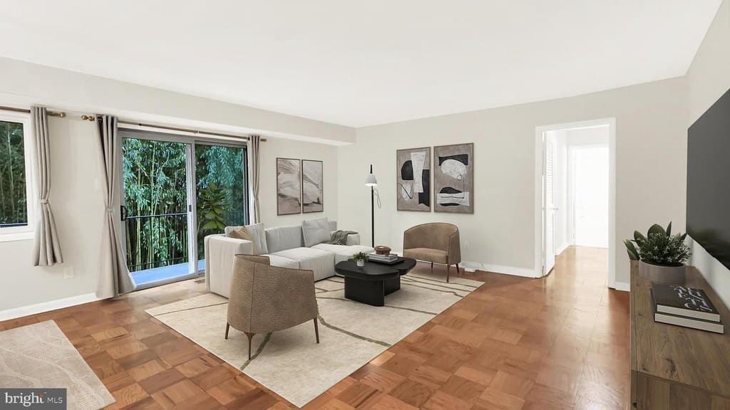 10655 Montrose Ave Apt 103, Bethesda