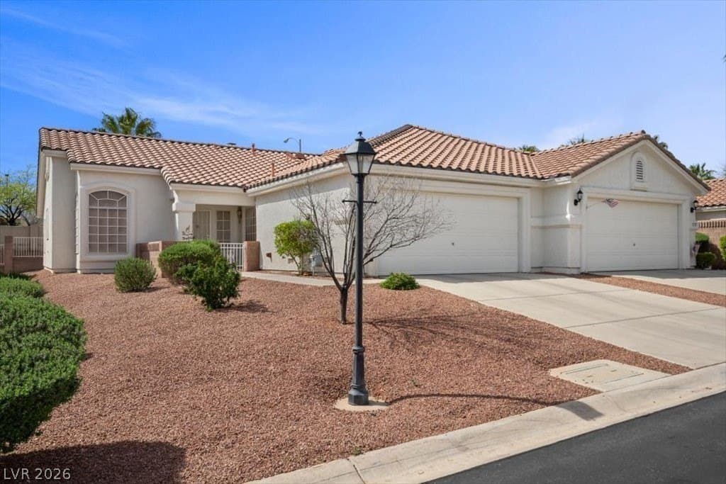 3743 Tohono Canyon St, Las Vegas