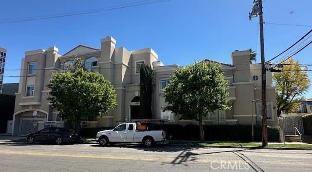 4630 Woodley Ave Unit 205, Encino